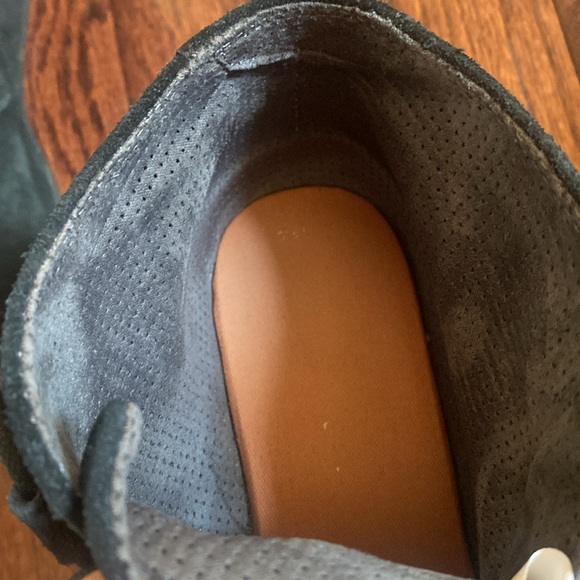 Toms Kaia Wedge Black Suede Booties - Picture 9 of 13